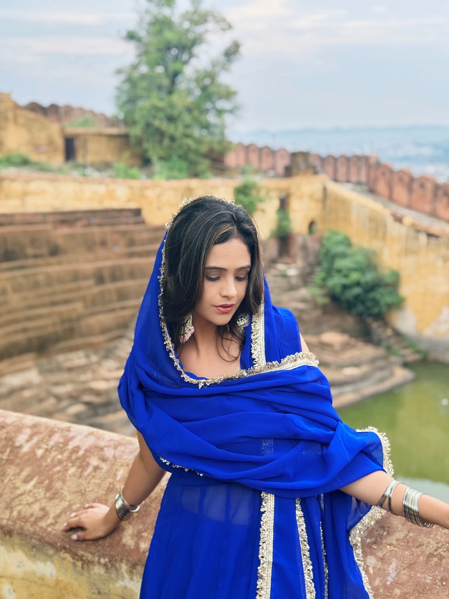 Mehwish Suit Set