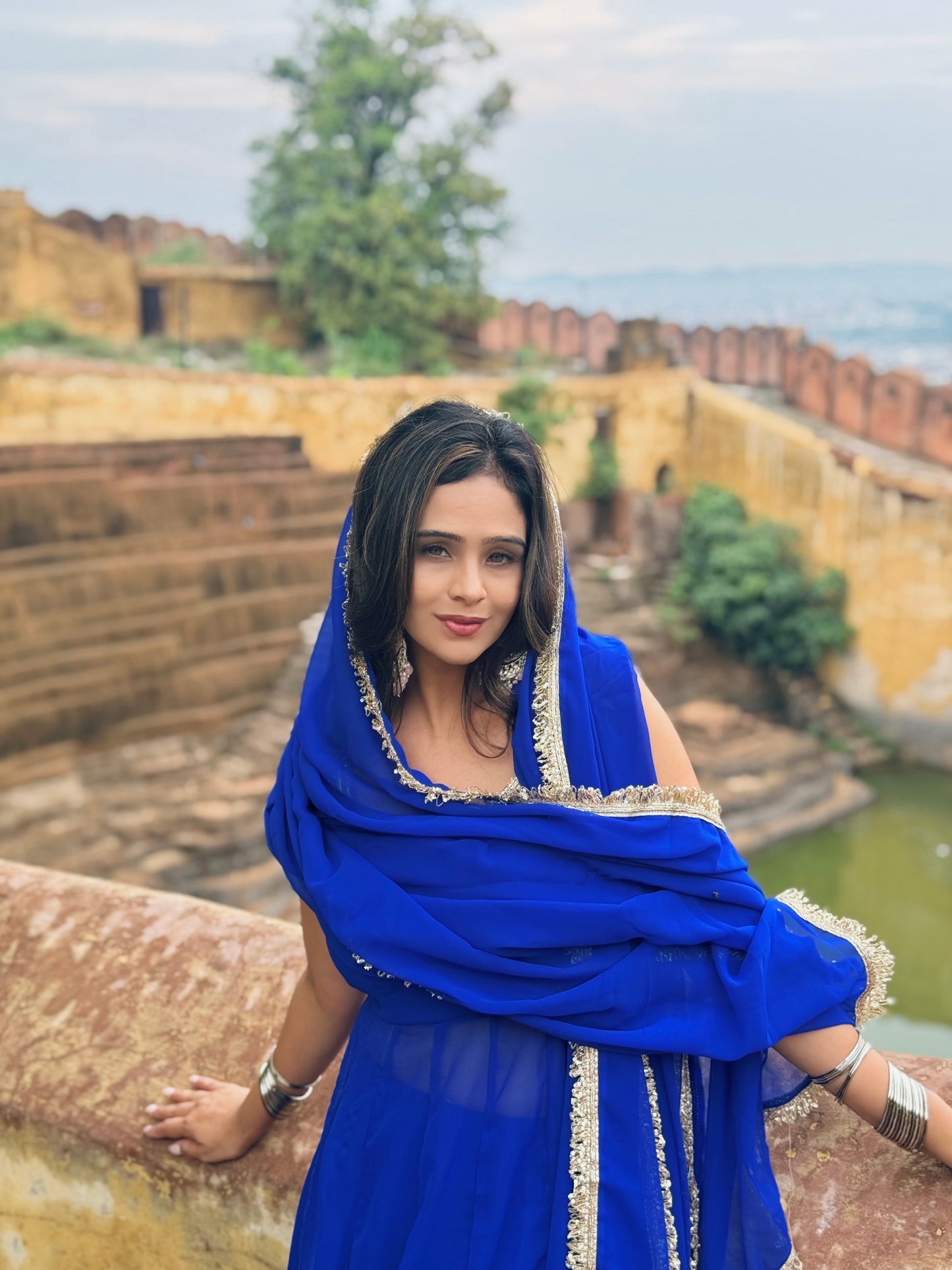 Mehwish Suit Set