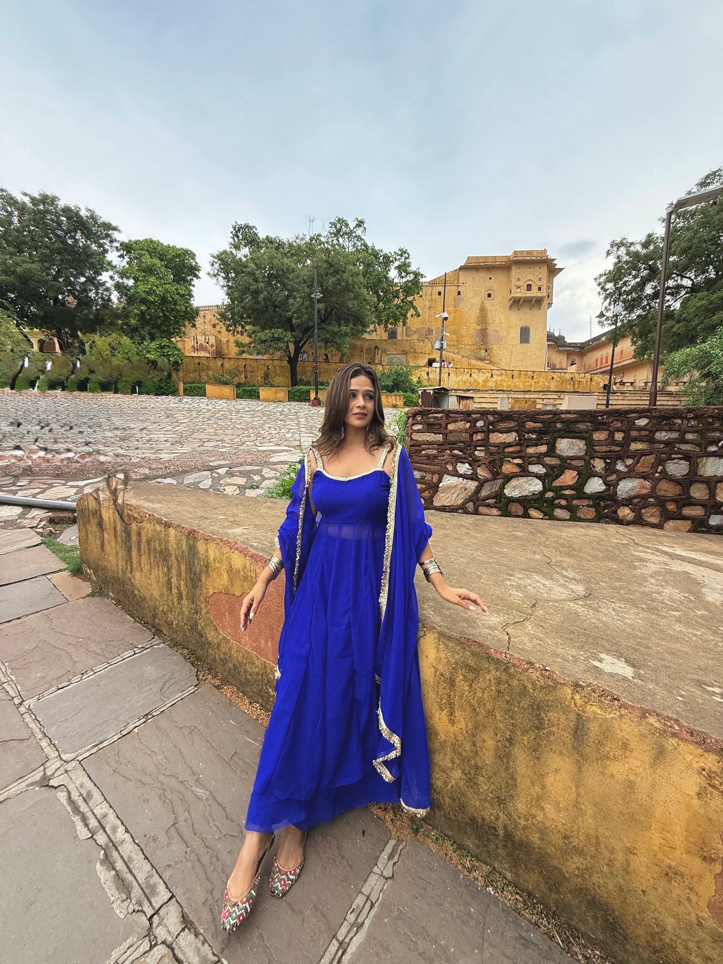 Mehwish Suit Set