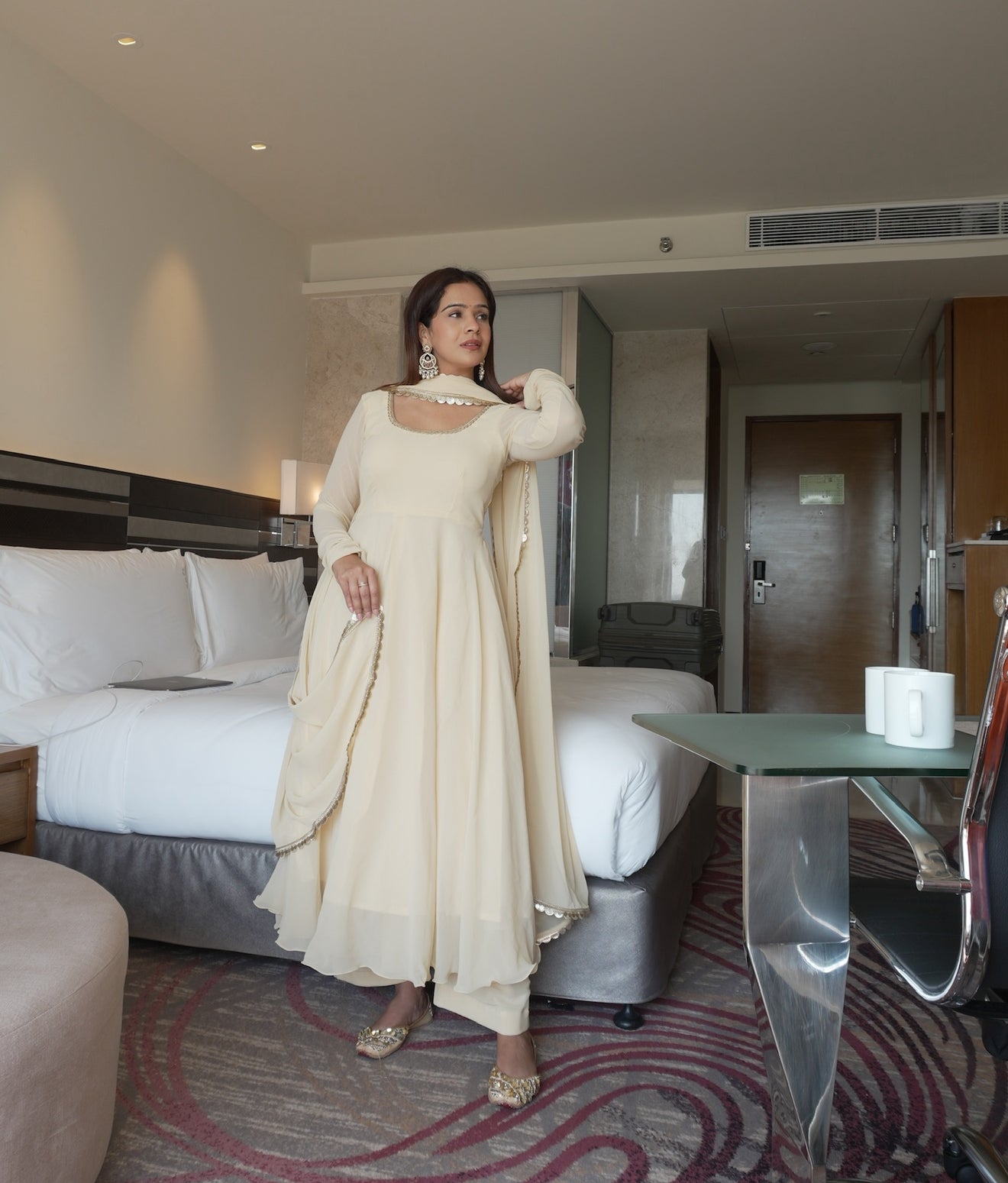 Swarna Suit Set