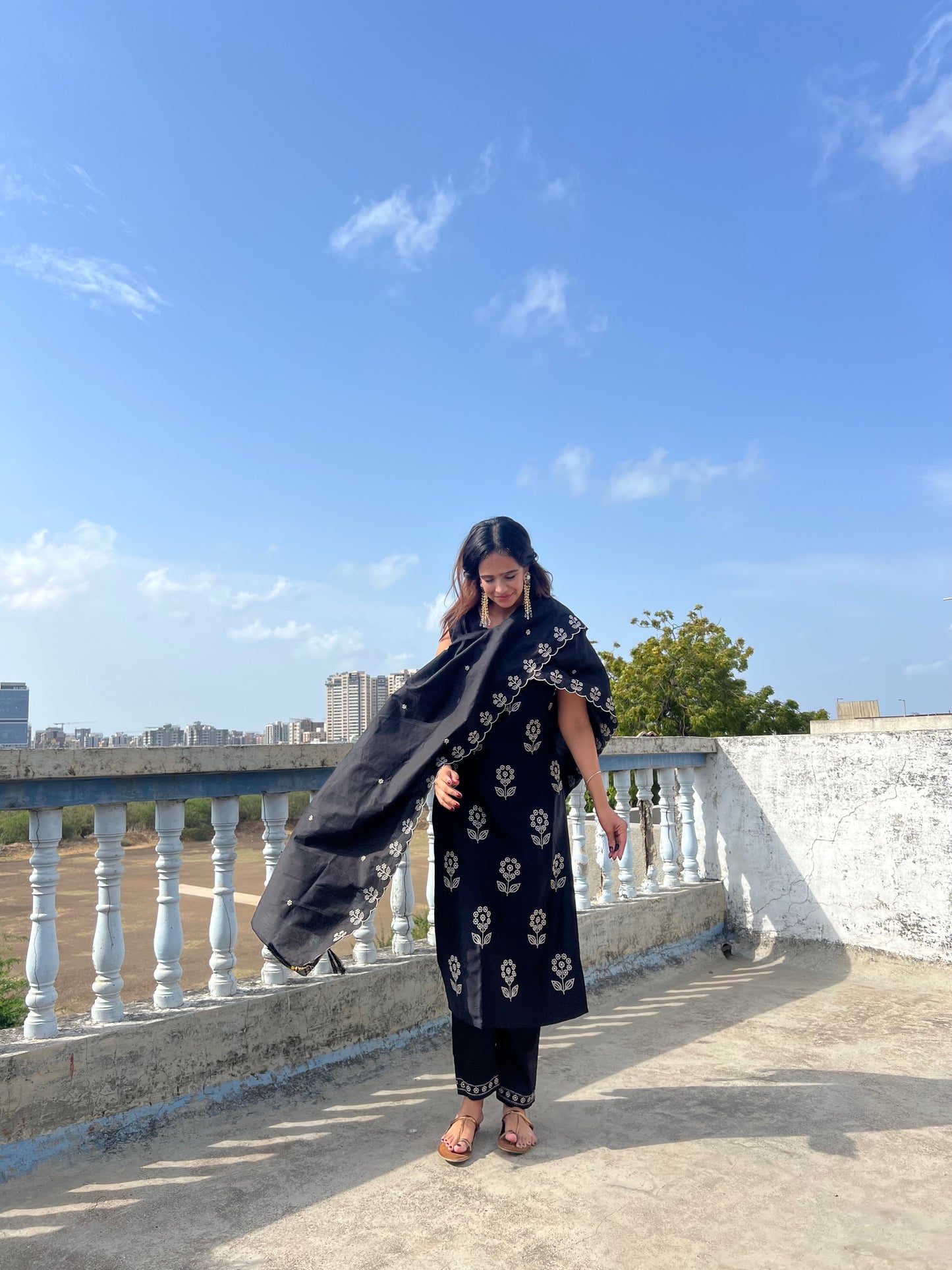 Esha Suit Set