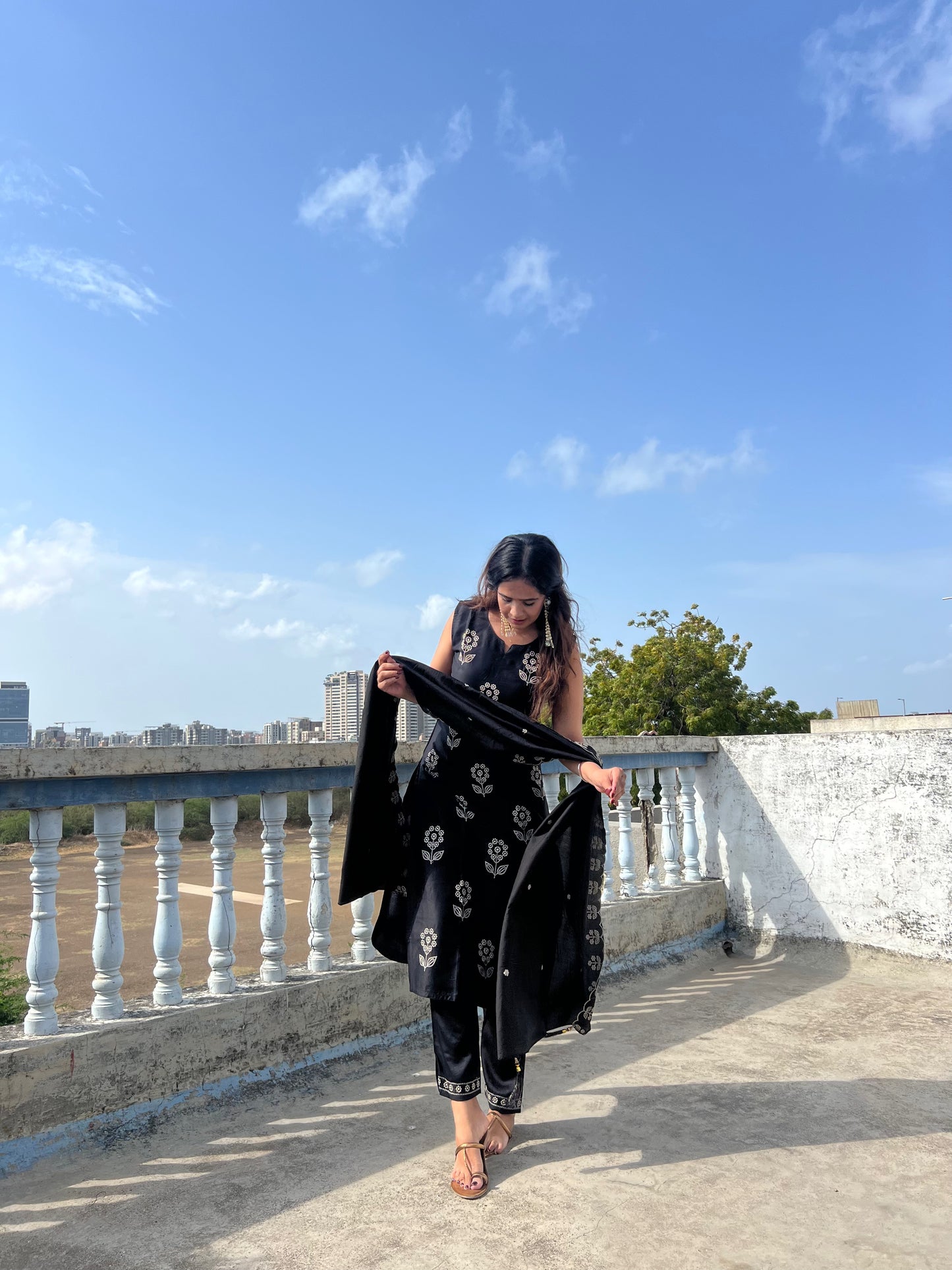 Esha Suit Set