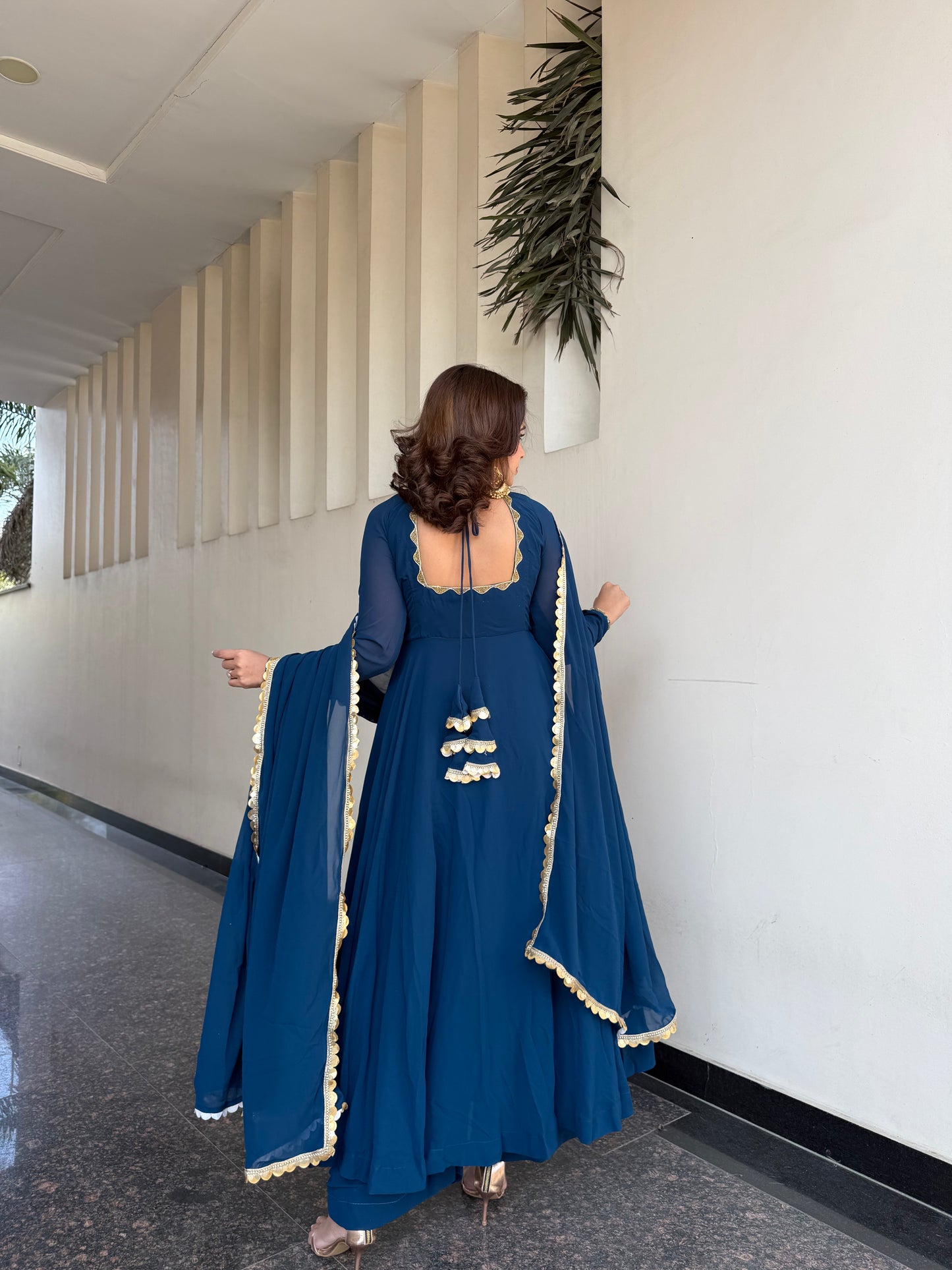 Nihara Suit Set
