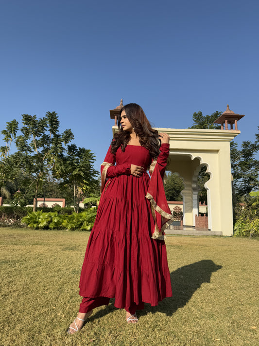 Manjiri Suit Set