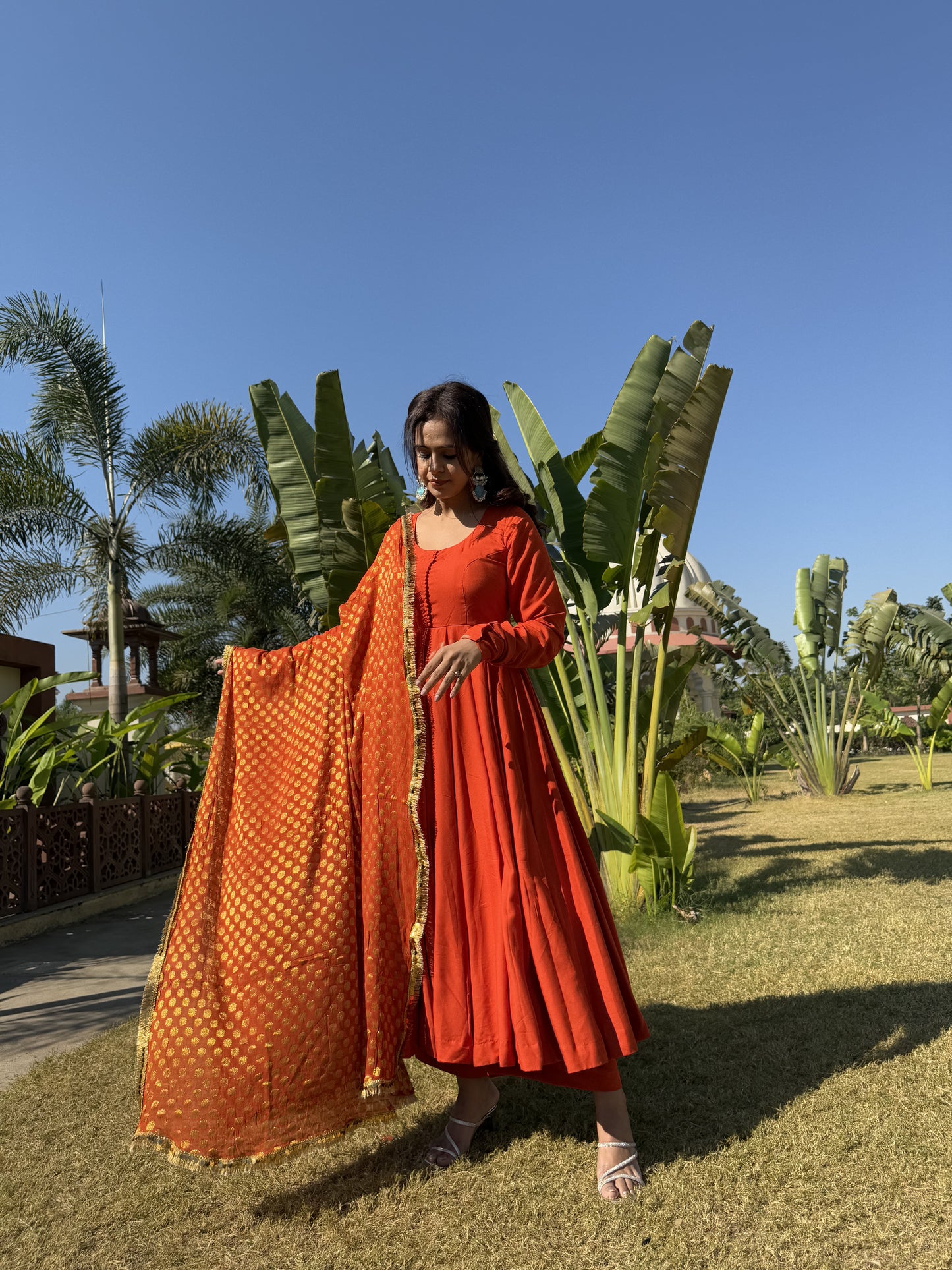 Saanvi Suit Set