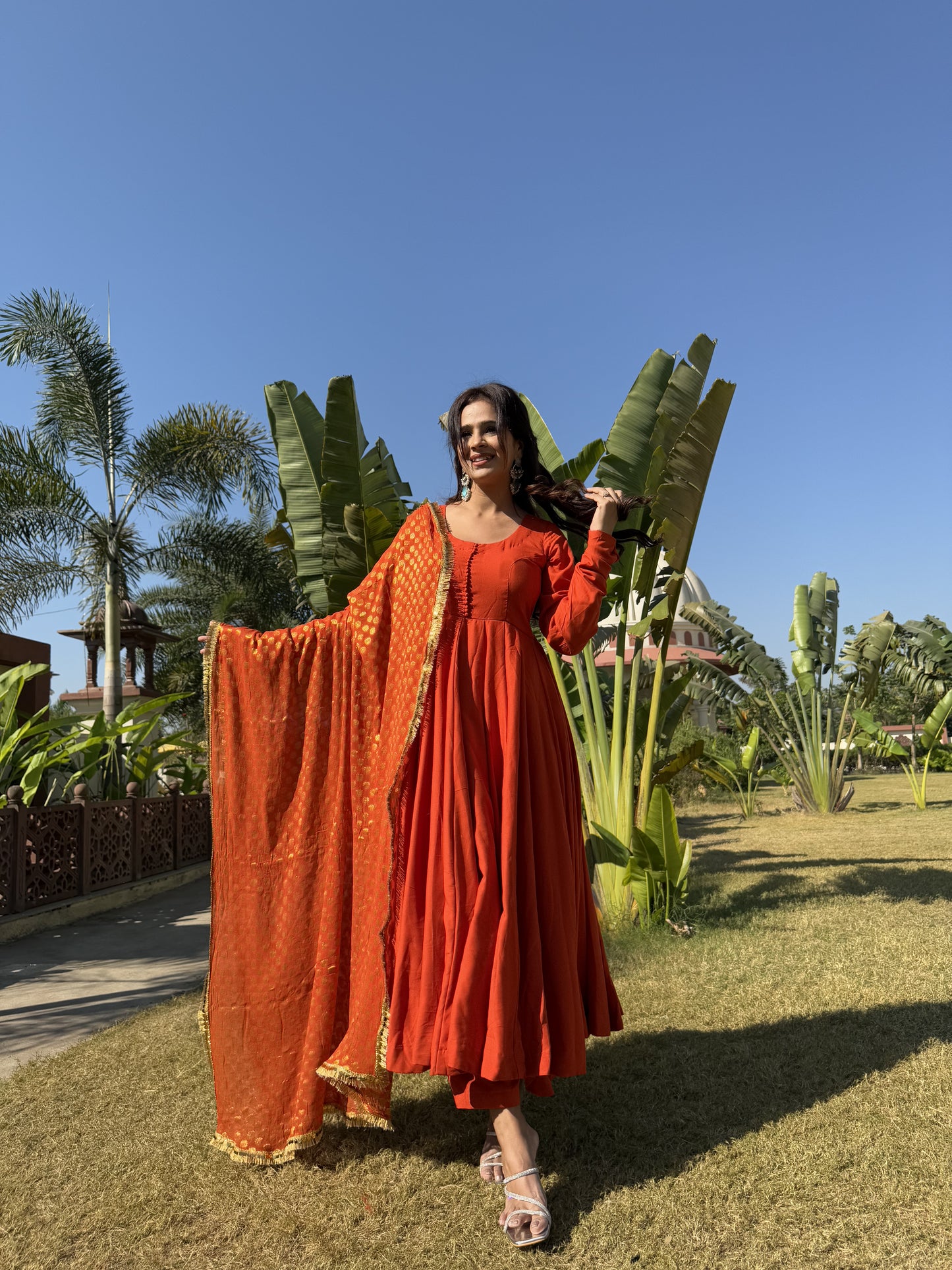 Saanvi Suit Set