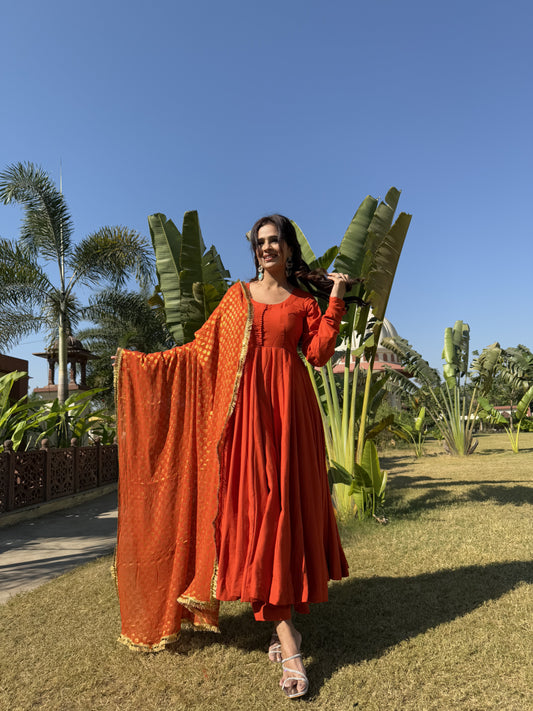 Saanvi Suit Set
