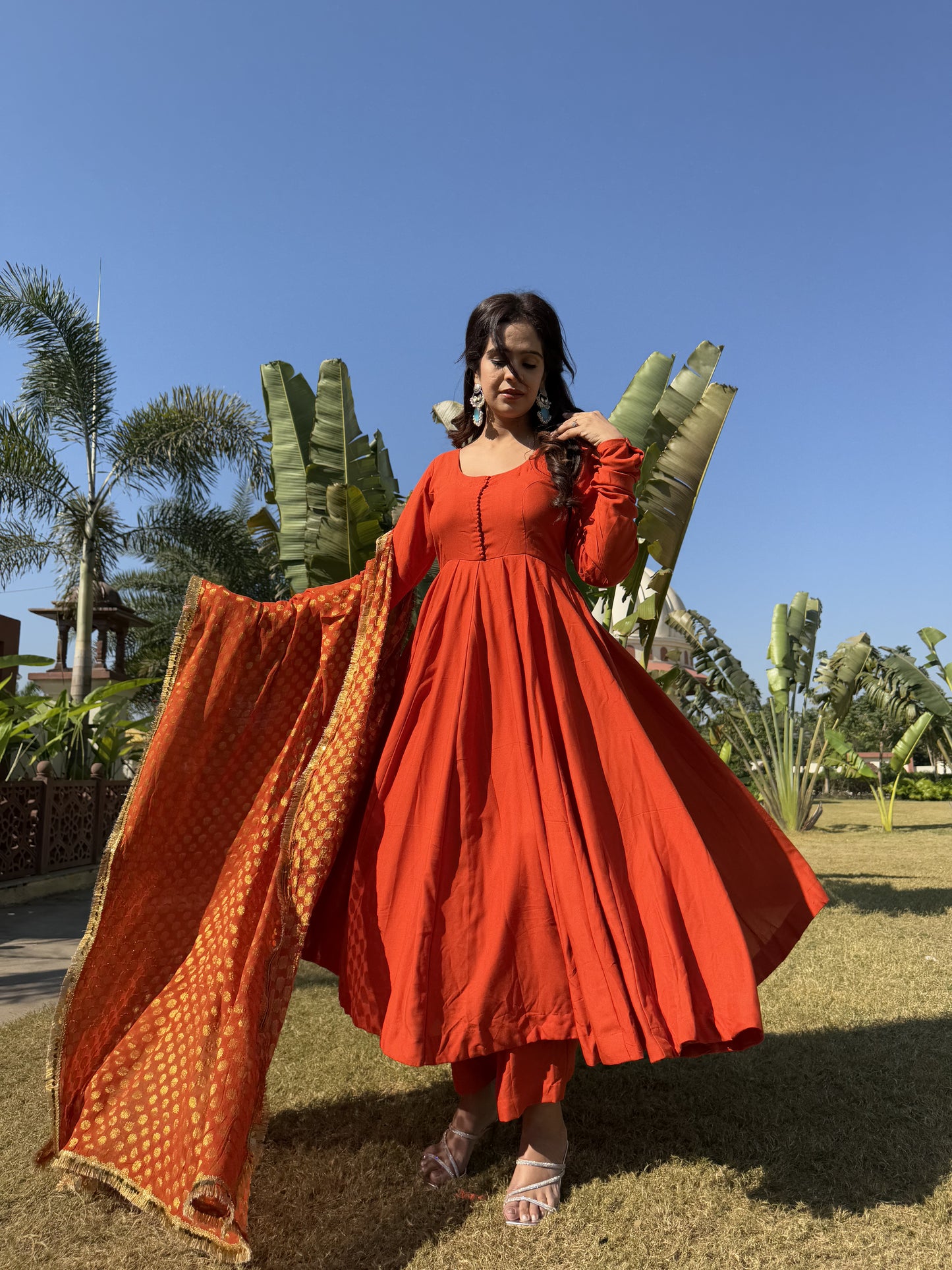 Saanvi Suit Set