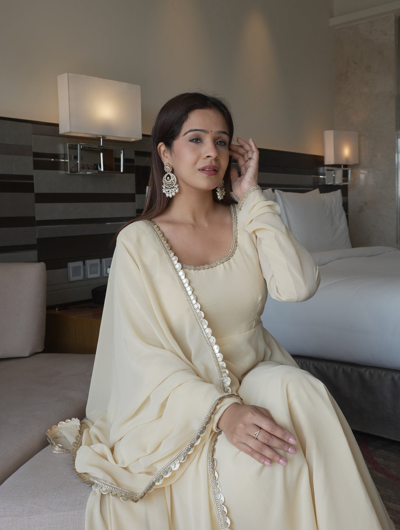 Swarna Suit Set