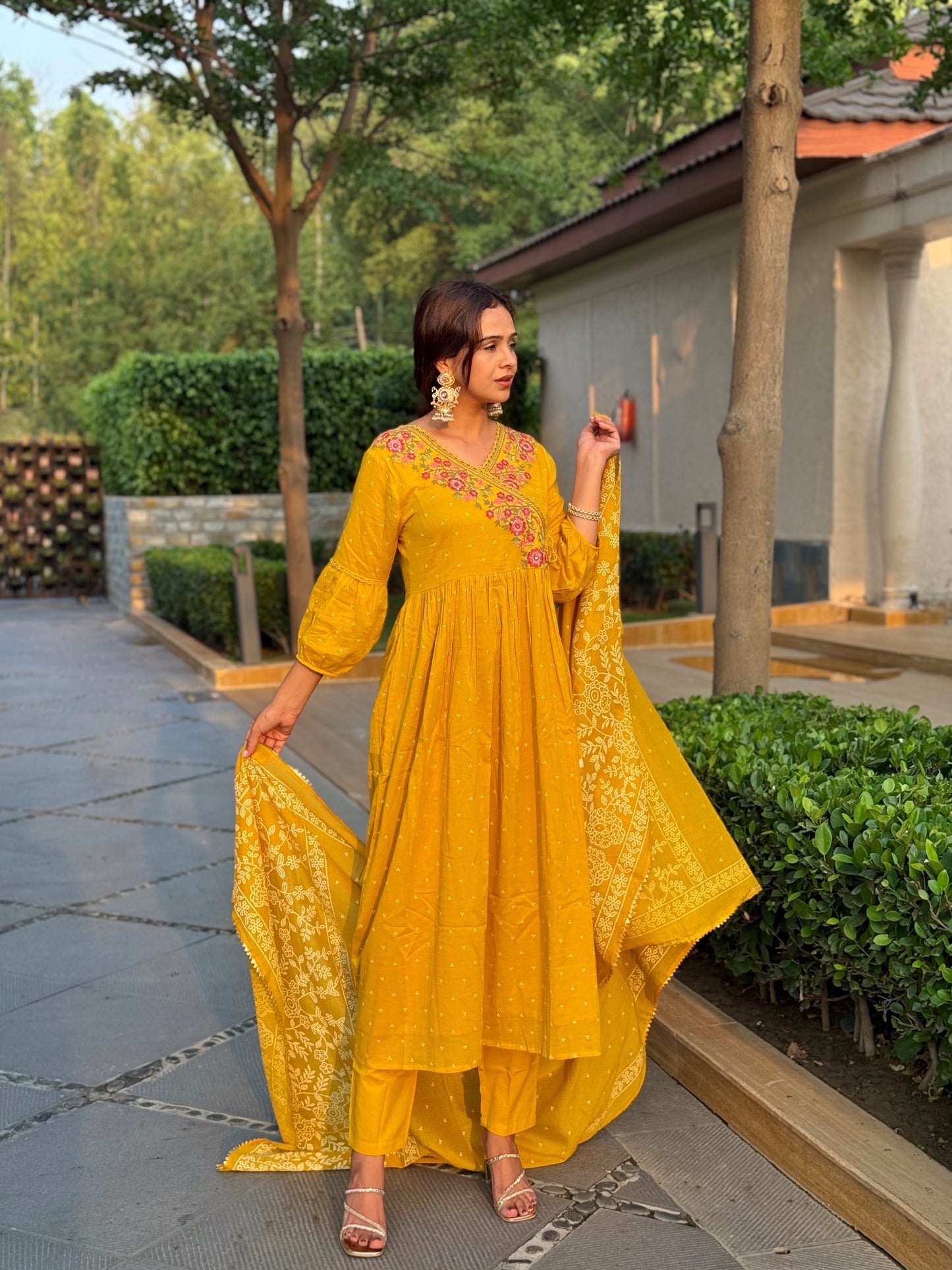 Prabha Suit Set