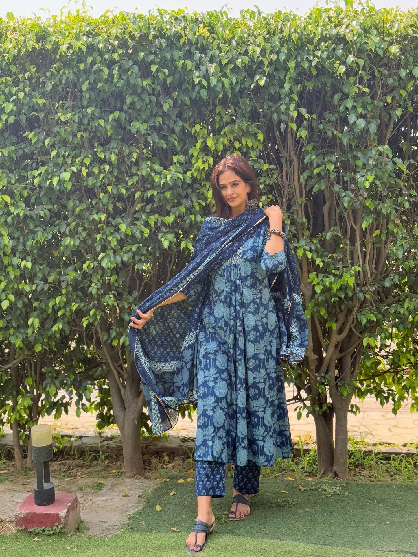 Aasma Suit Set